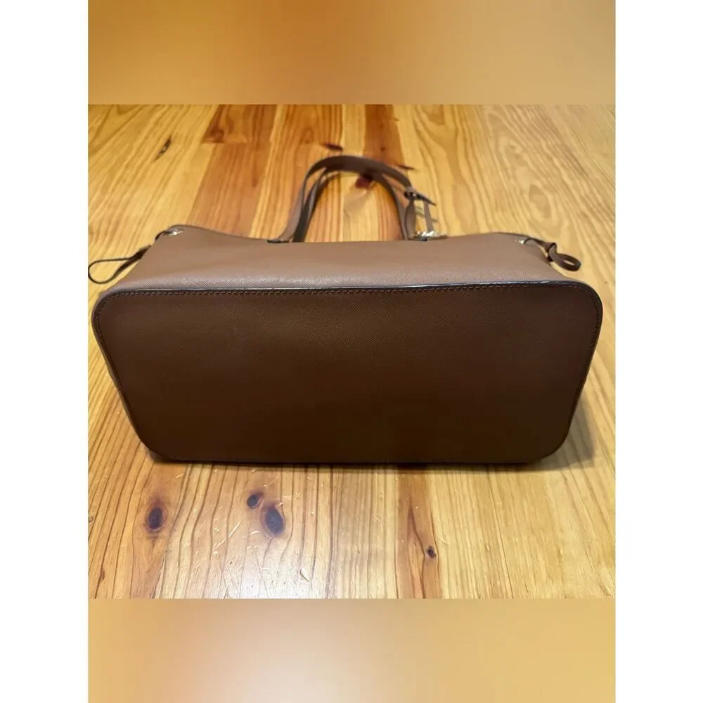 Michael Kors Jet Set Travel Large Drawstring Voyager Tote Bag Tan Brown